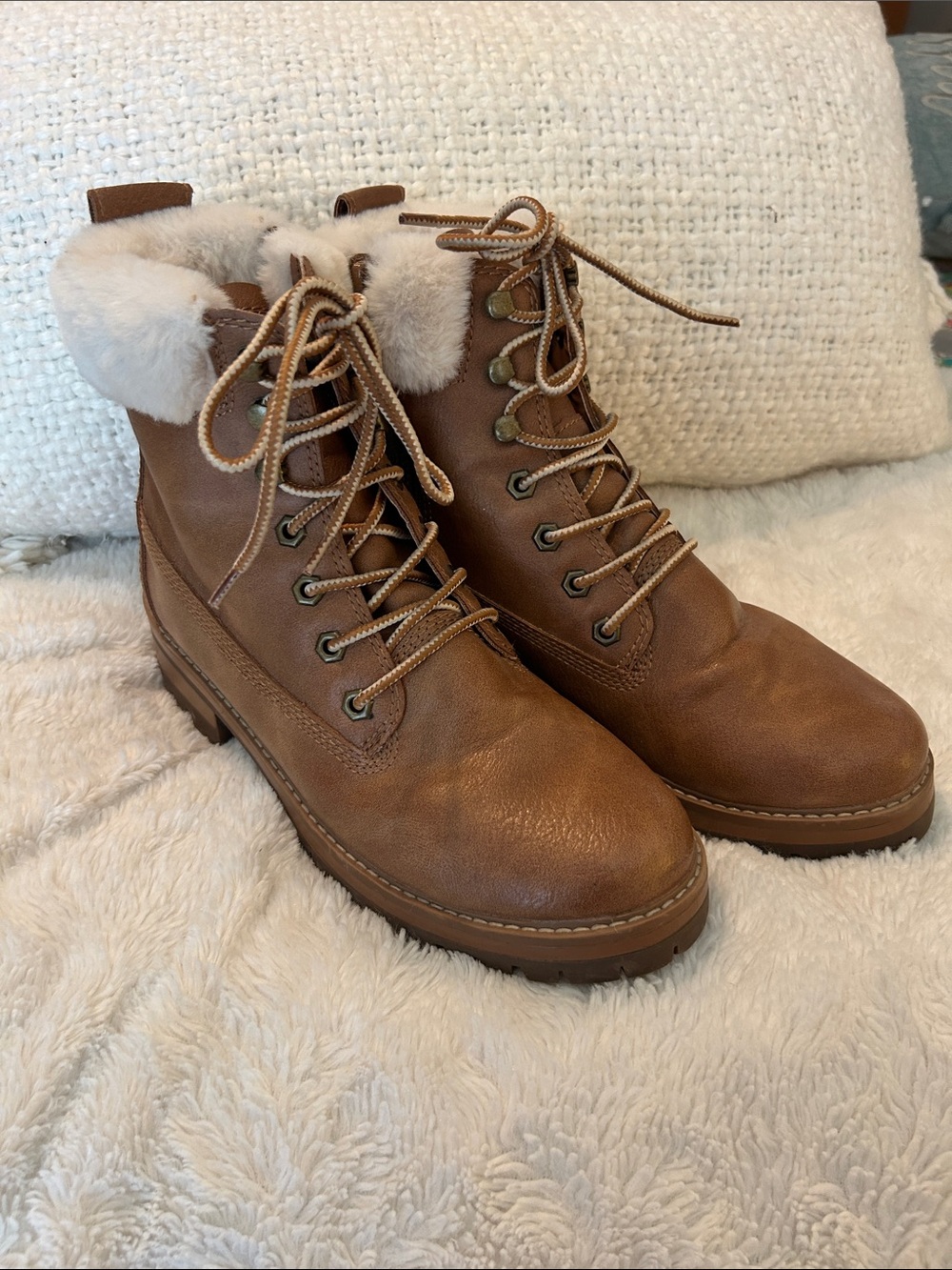 Madden Girl Tan Brown Lace-Up Shearling Combat Boots